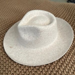 Gigi Pip Zephyr Rancher hat sz XS (55)